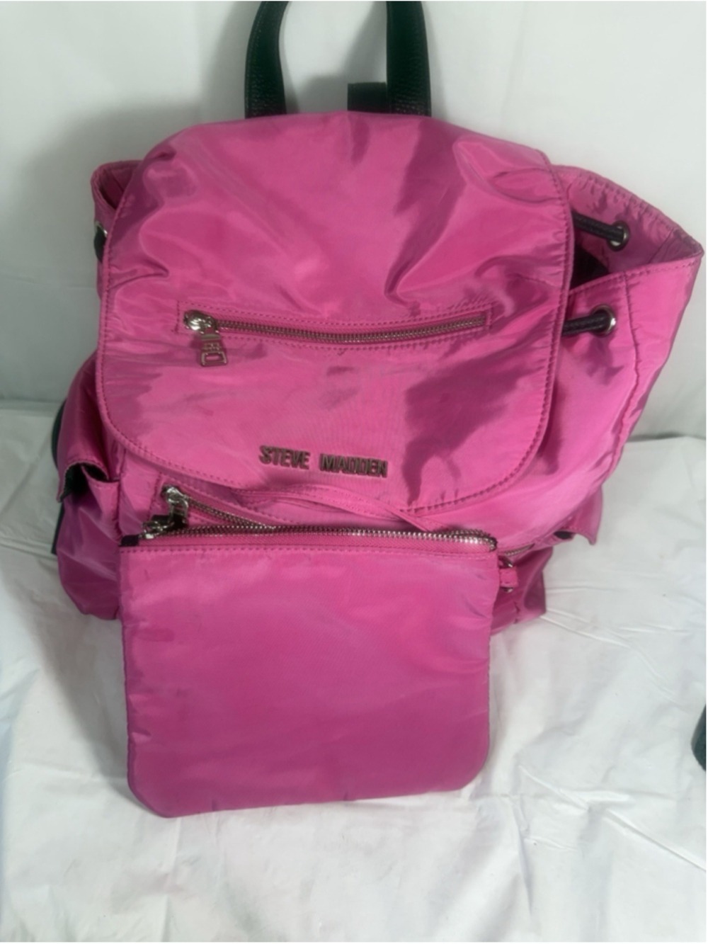 STEVE Madden Backpack HOT Pink WITH WRISTLET POUCH - Picture 14 of 16